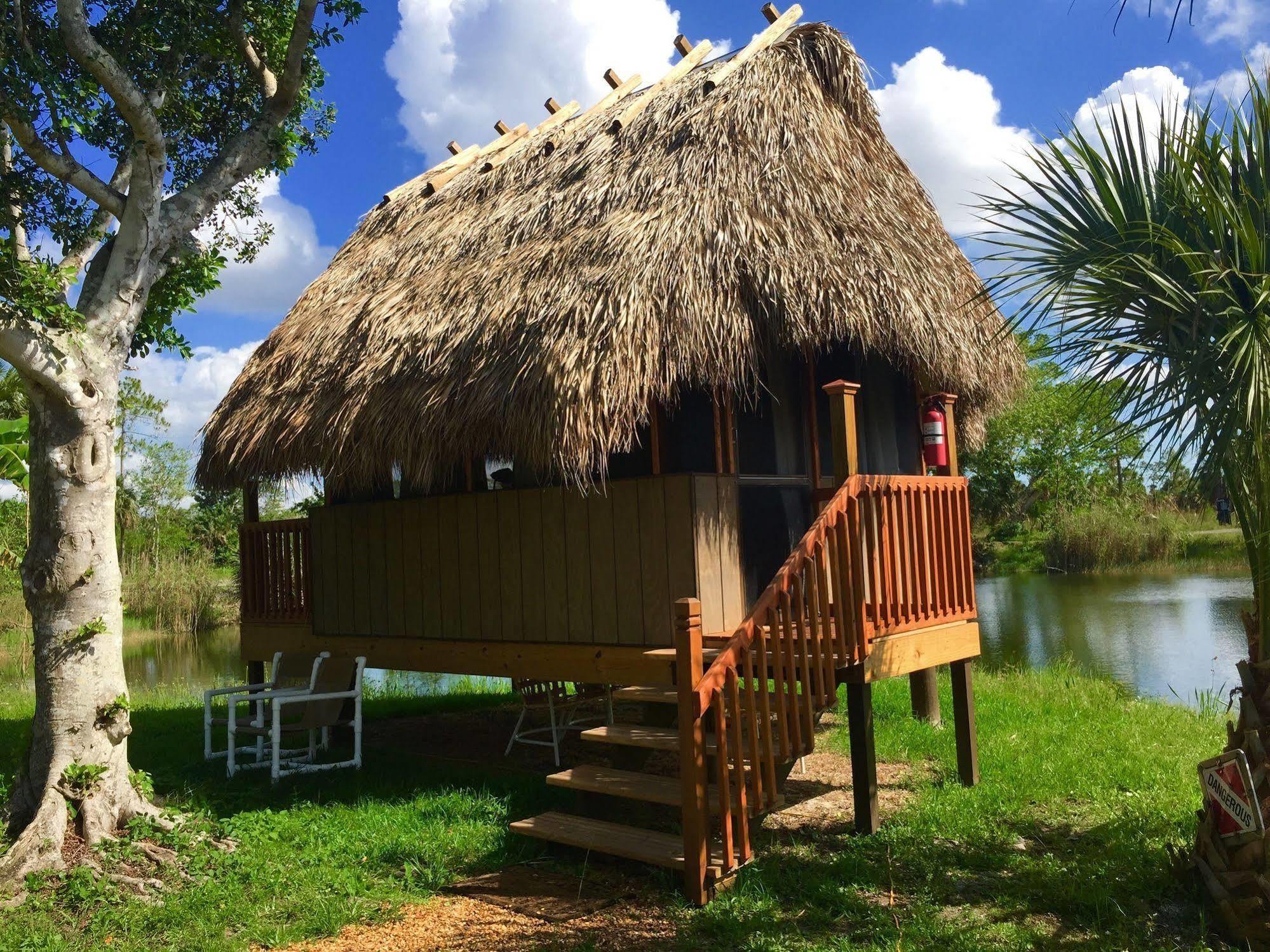 Everglades Chickee Cottage & Bungalow - Ochopee Bagian luar foto